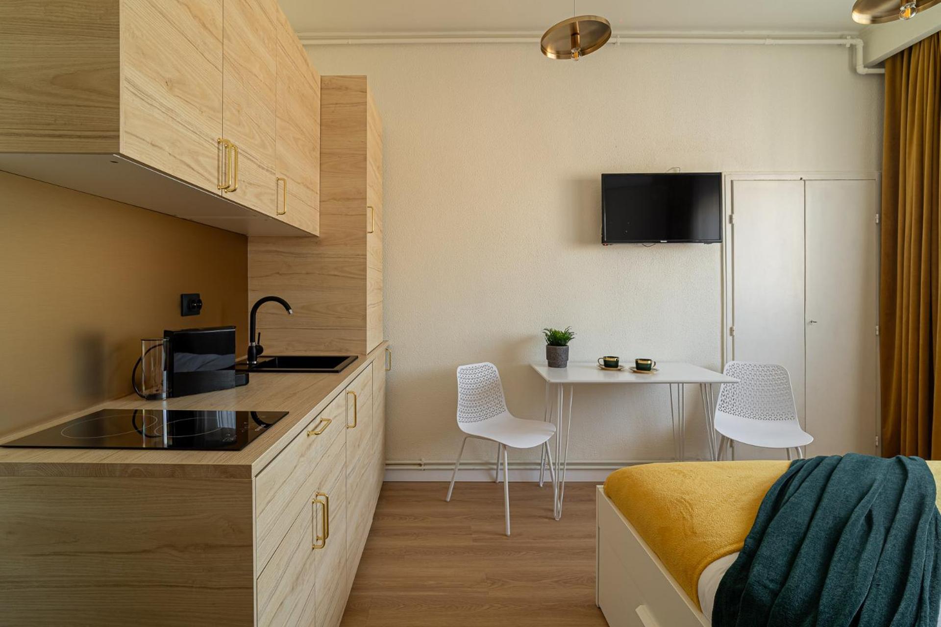 Holt S Cozy Near The Faculty Of Law Apartament Bucureşti